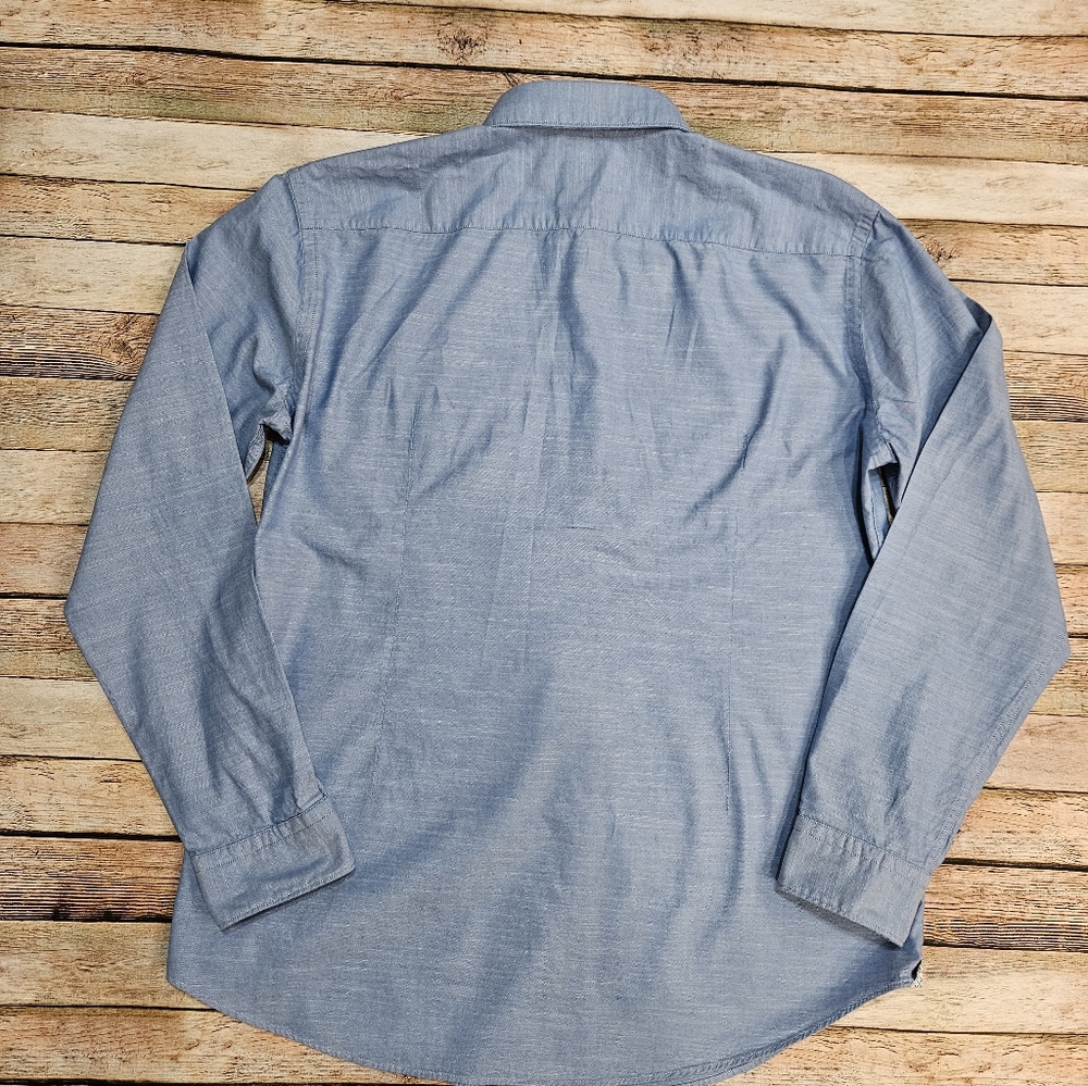 Hugo Boss button down - Picture 8 of 10